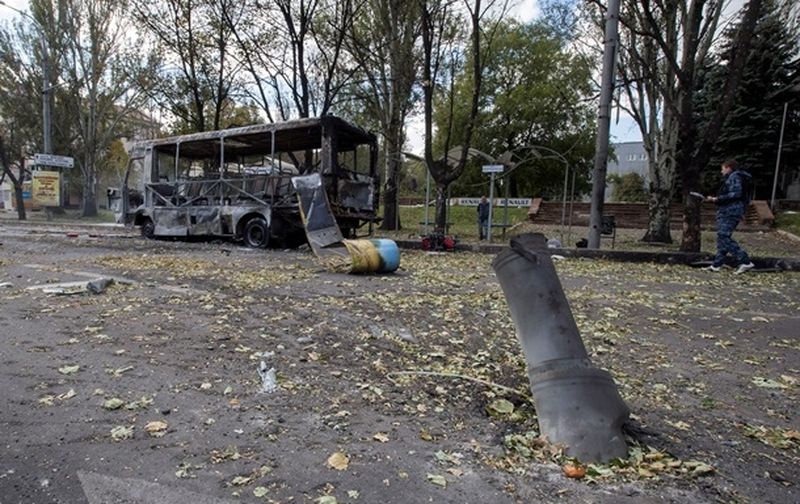 You are currently viewing В Донецке обстреляна остановка общественного транспорта