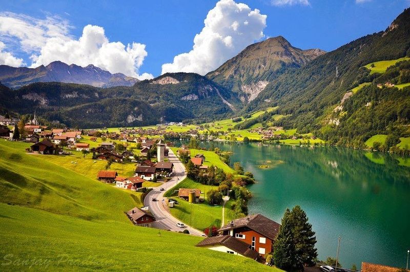 You are currently viewing Жителей Самары приглашают в путешествие по Швейцарии