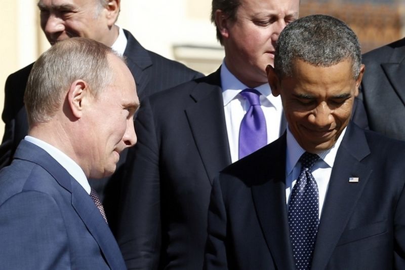 Вы сейчас просматриваете Путин общался с Обамой в кулуарах саммита АТЭС