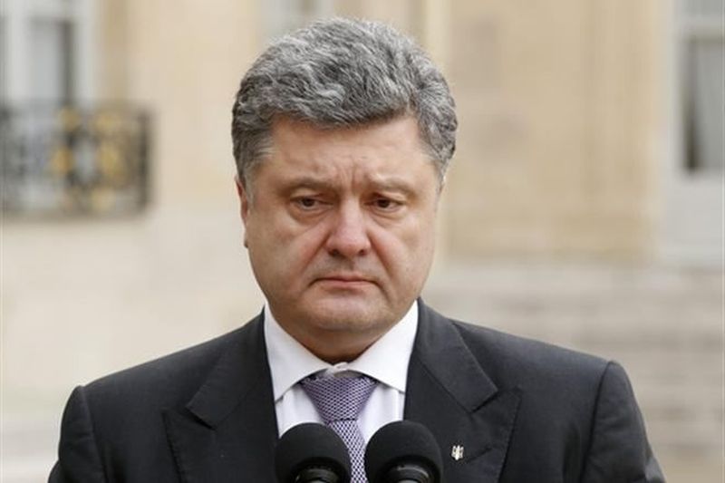You are currently viewing Петр Порошенко: «Наступательные действия агрессора нам удалось остановить»