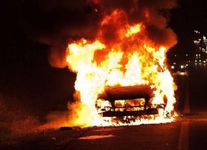 Подробнее о статье В Кемерово мужчина отомстил другу поджогом автомобилей
