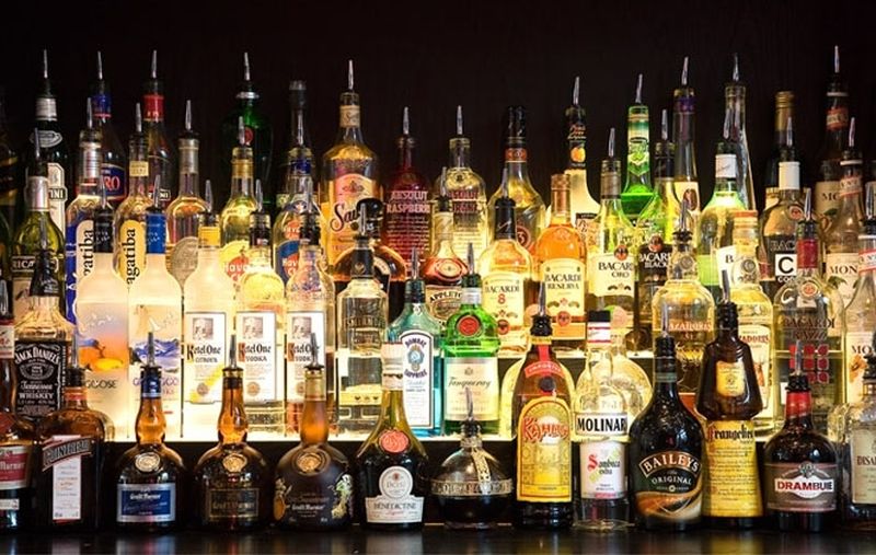 You are currently viewing В Самарской области утилизировали 15 тысяч бутылок алкоголя