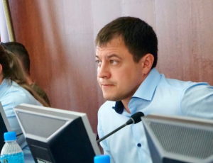 Подробнее о статье Истинная сущность депутата-блогера Ивана Попова всё чаще прорывается сквозь сценарии его пиарщиков